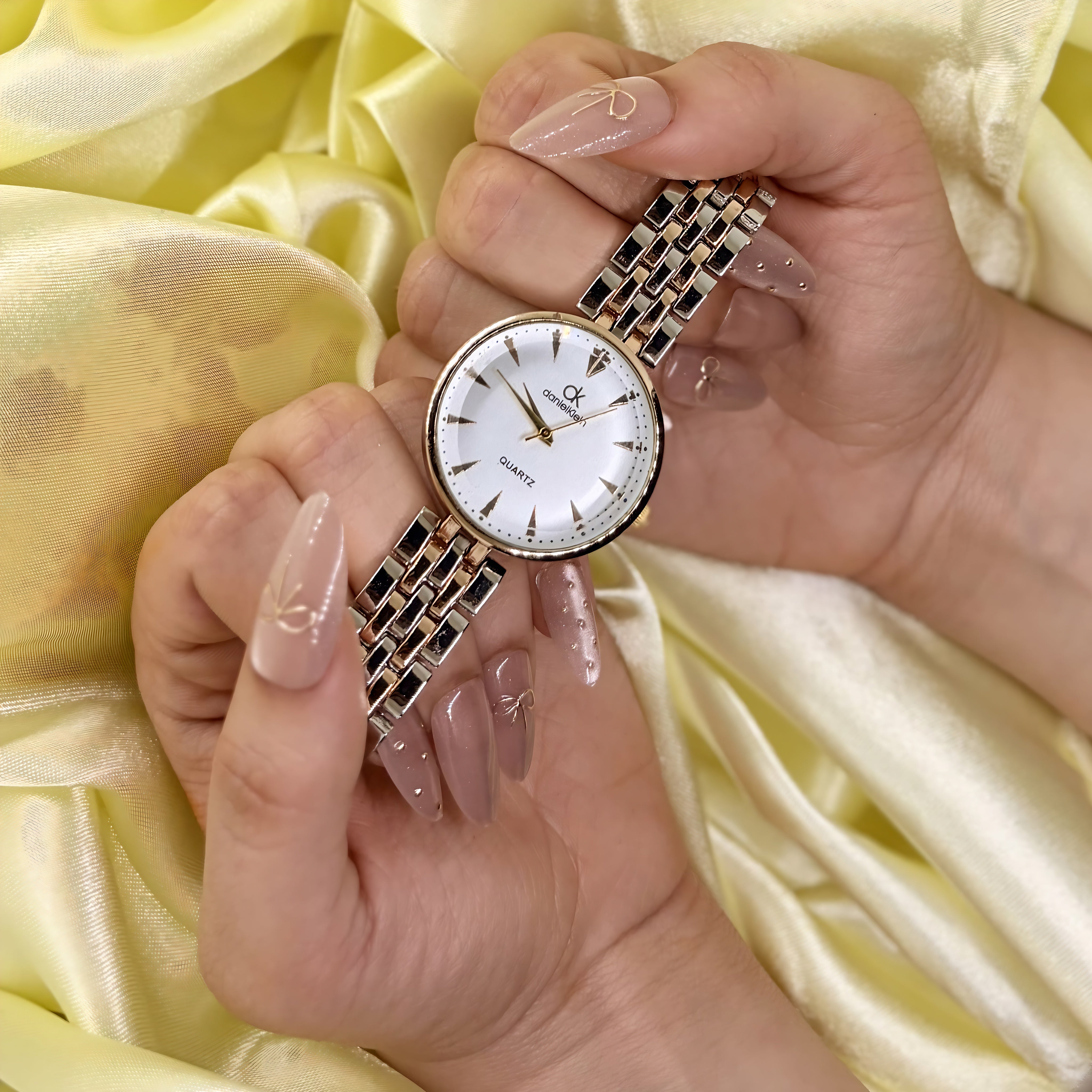 Luxe Aura Crystal Watch